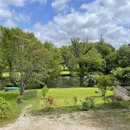 Au Bord De La Dronne *
